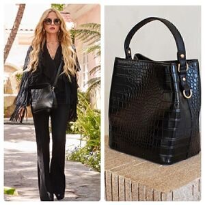 NWT AOTA Elena Bucket/Crossbody Bag